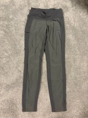 Kuhl Women's Charcoal Performance Leggings